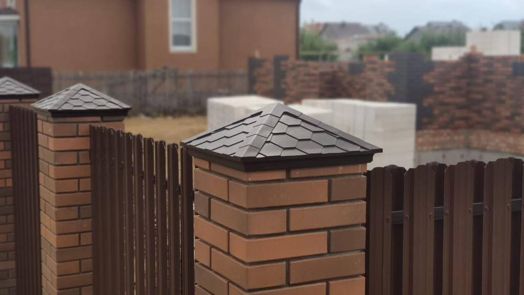 Колпак Zking Эверест Коричневый на столб 1.5х1.5 кирпича (390х390мм) в Копейске фото