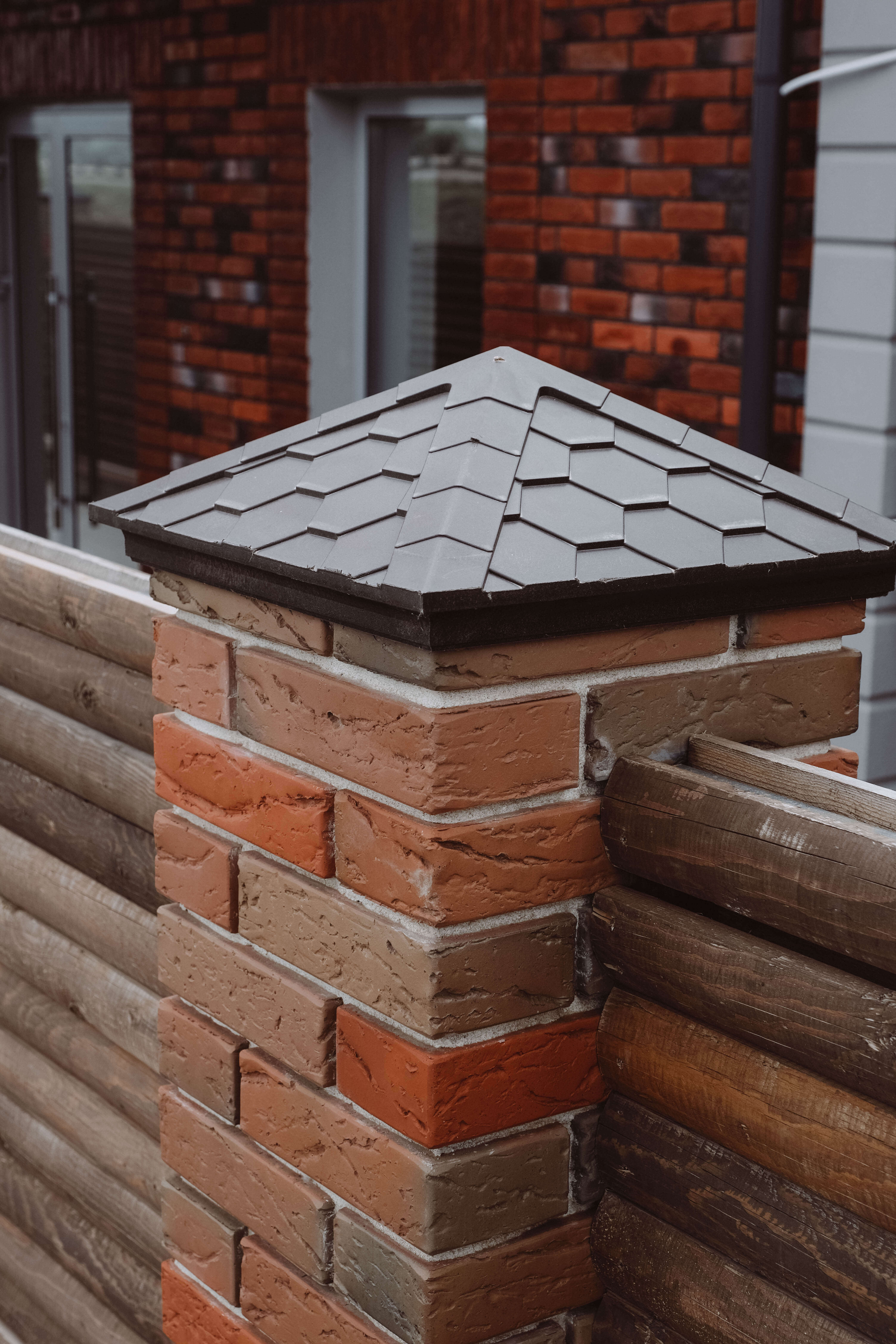 Колпак Zking Эверест Коричневый на столб 1.5х1.5 кирпича (390х390мм) в Копейске фото